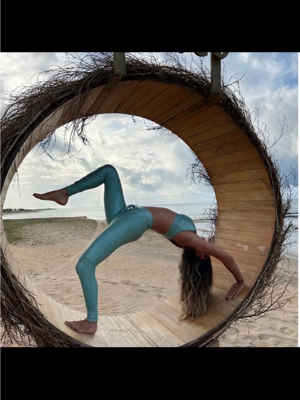 High-Waist Shimmery Teal Performance Leggings